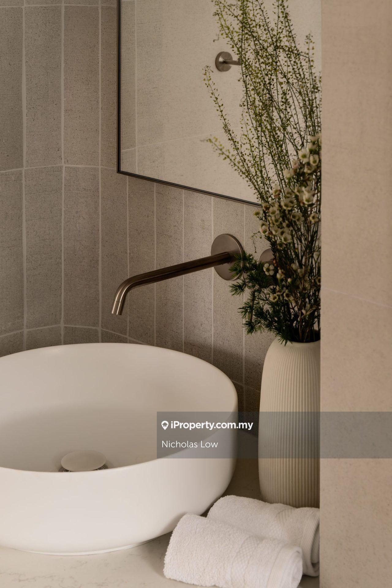 Condominium for Sale in Royal Garden @ Sri Putramas 4 by Nicholas Low - iProperty.com.my