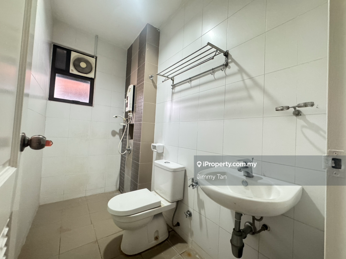 Rumah Berkembar untuk Dijual di Damai 14 (Strict Security), Setia Alam oleh Jimmy Tan - iProperty.com.my