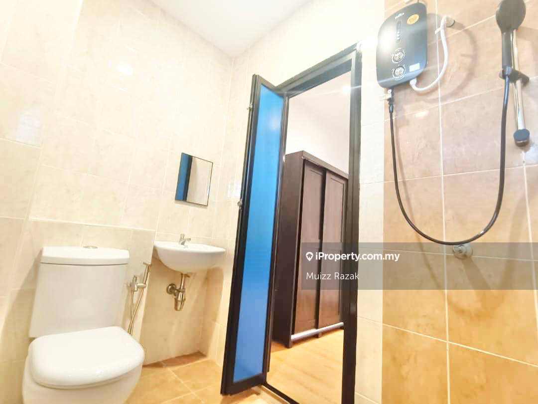 Rumah Berangkai 2 Tingkat untuk Dijual di Setia Indah U13, Shah Alam oleh Muizz Razak - iProperty.com.my
