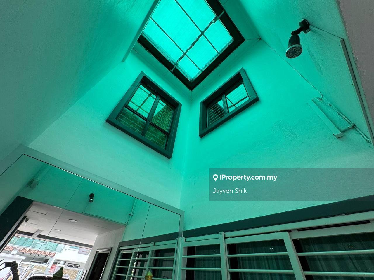 Semi-Detached House for Sale in Bandar Putra Permai, Seri Kembangan by Jayven Shik - iProperty.com.my