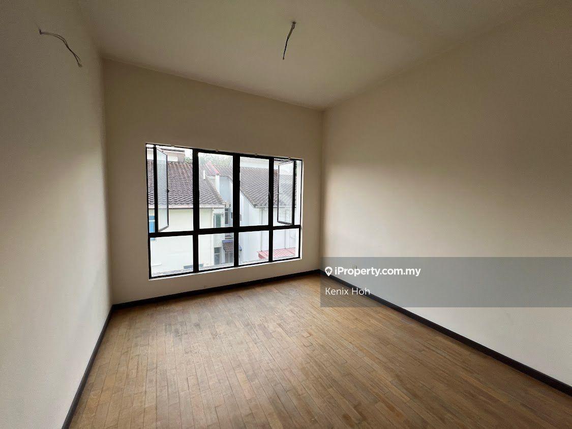 Banglo untuk Dijual di Taman Prima Saujana, Kajang oleh Kenix Hoh - iProperty.com.my