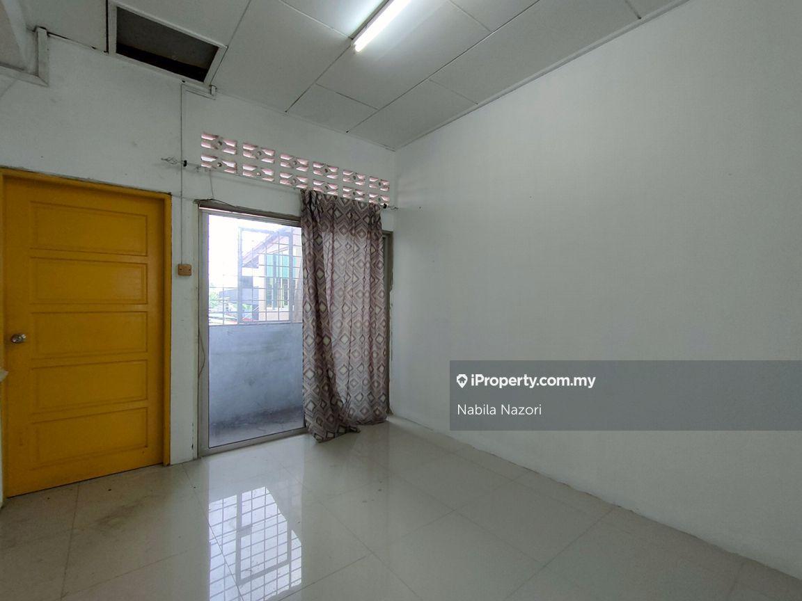 Rumah Berangkai 2 Tingkat untuk Dijual di Kota Bharu, Kelantan oleh Nabila Nazori - iProperty.com.my