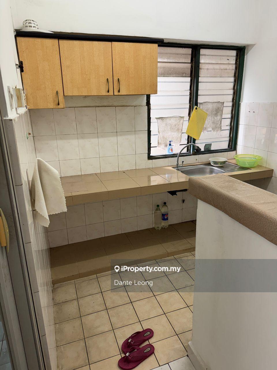 Service Residence for Rent in South City (Perdana Selatan) Block A & B by Dante Leong - iProperty.com.my