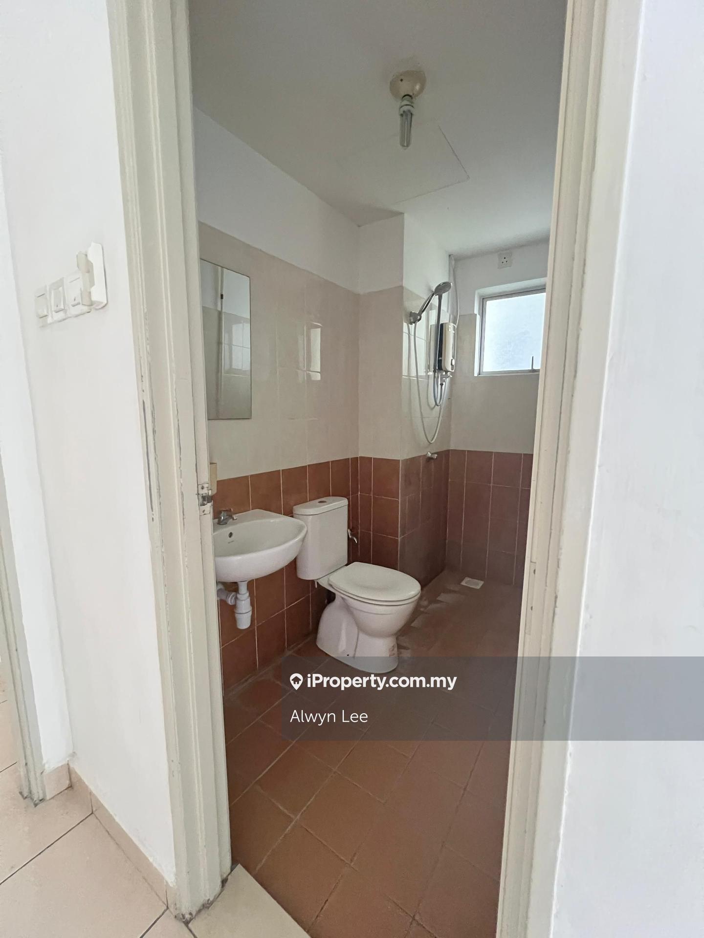 Kondominium untuk Dijual di Pearl Avenue oleh Alwyn Lee - iProperty.com.my