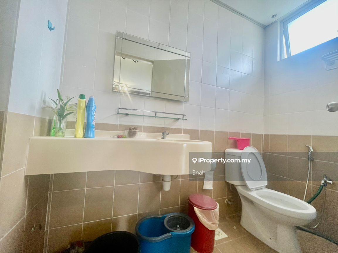 Condominium for Sale in Platinum Lake PV 12 by Shah - iProperty.com.my