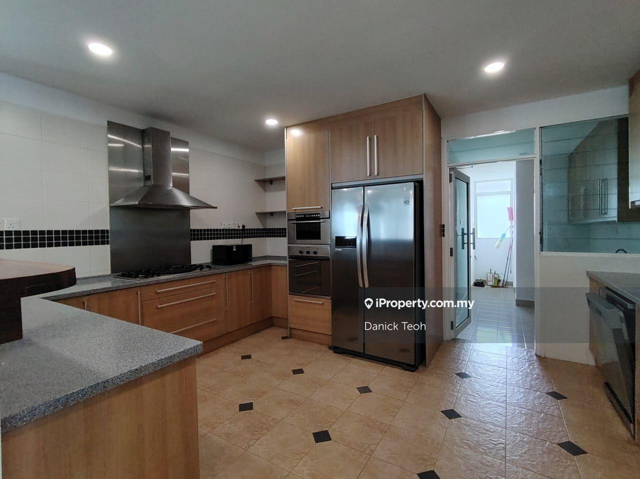 Condominium for Sale in Tanjung Beach Condominium by Danick Teoh - iProperty.com.my