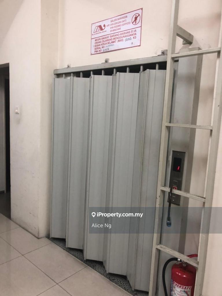 Shop-Office for Sale in Connaught Avenue, Taman Connaught Cheras, Cheras by Alice Ng - iProperty.com.my