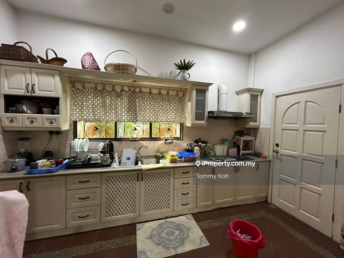 Banglo untuk Dijual di Seksyen 8, Kota Damansara oleh Tommy Koh - iProperty.com.my