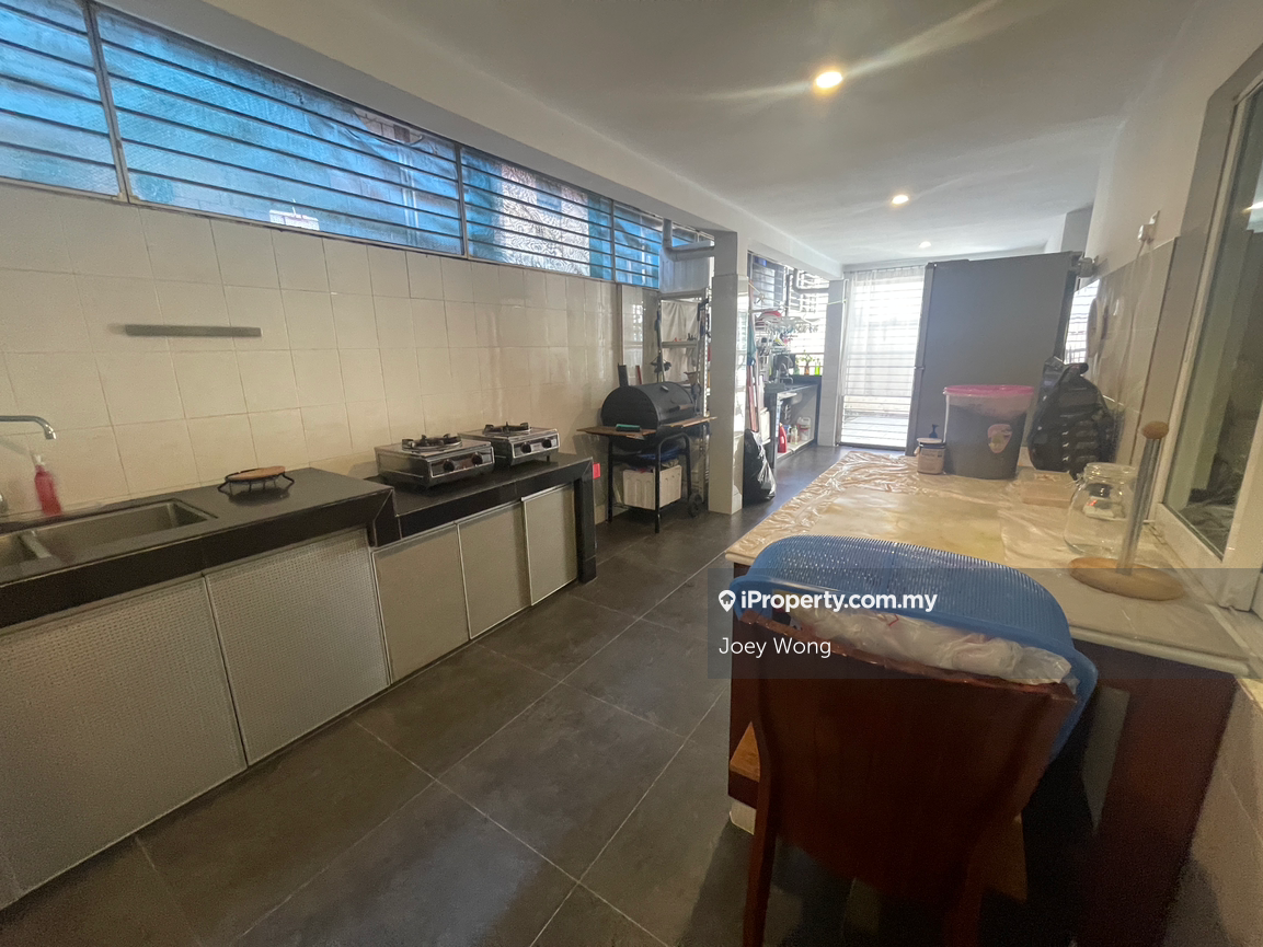 Rumah Berkembar untuk Dijual di SS 21, Damansara Utama, Petaling Jaya oleh Joey Wong - iProperty.com.my