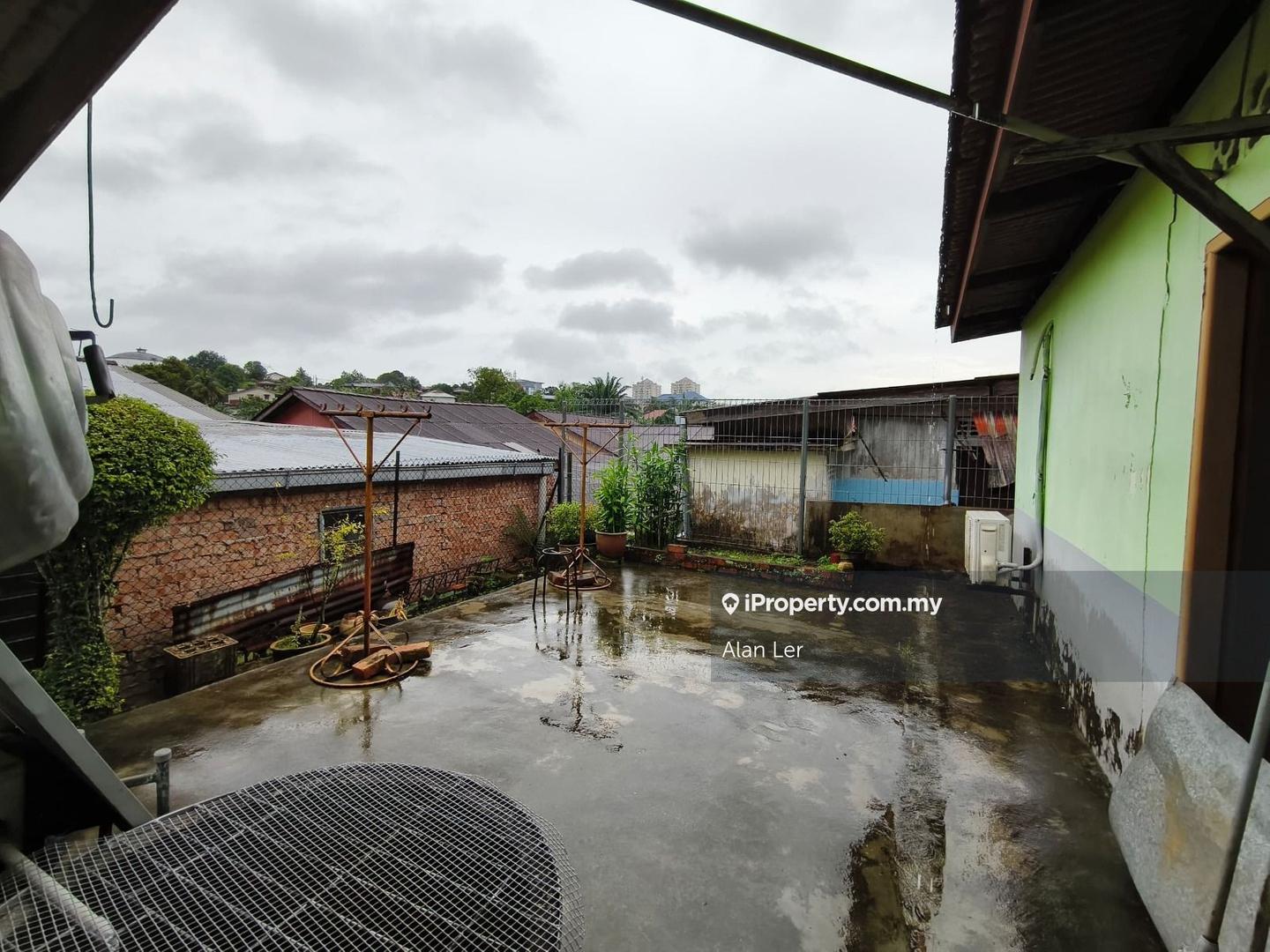 Rumah Berangkai 1 Tingkat untuk Dijual di Kampung Poh Chee Leng, Skudai oleh Alan Ler - iProperty.com.my