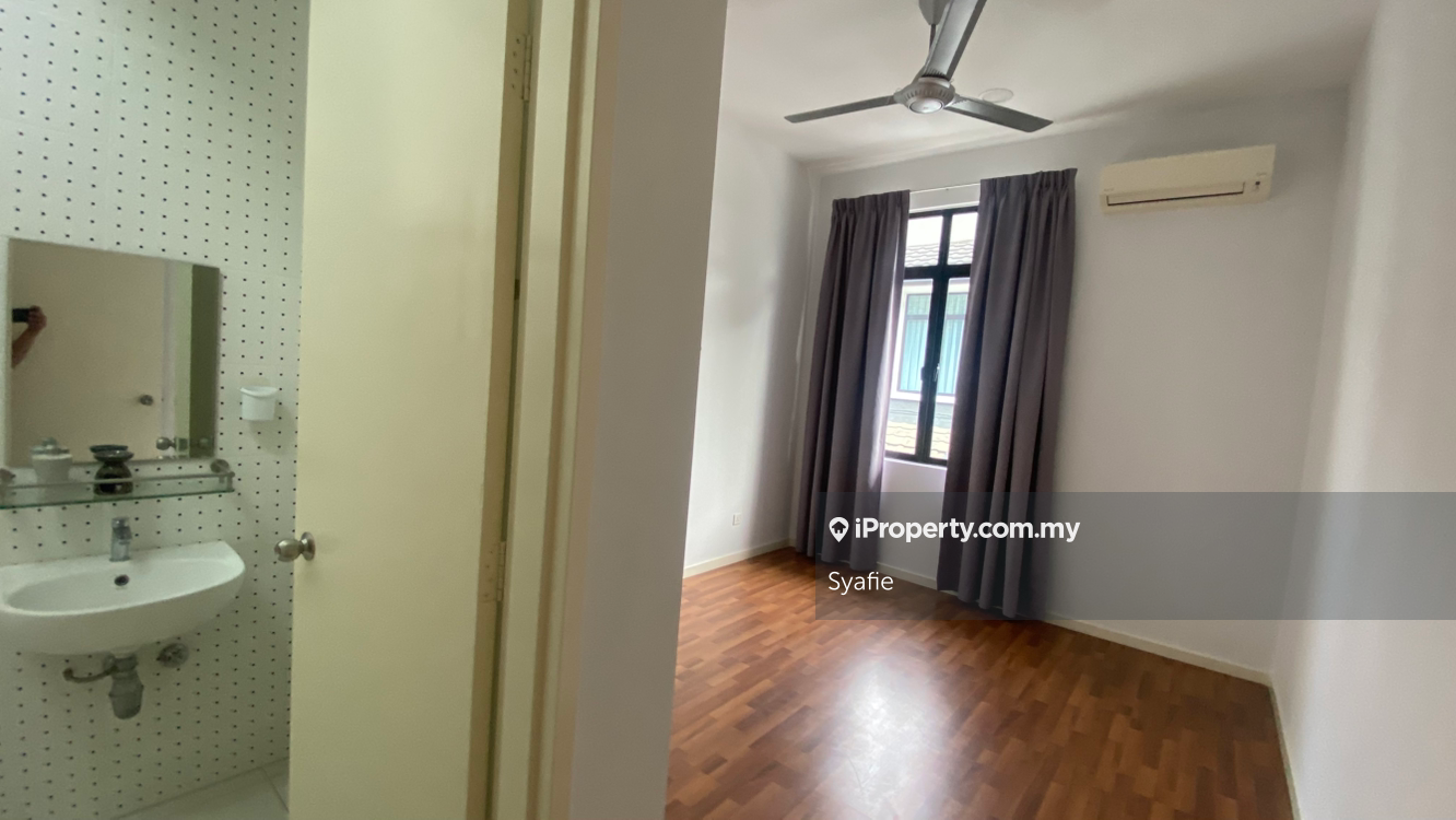 Rumah Teres untuk Disewa di Eco Majestic, Semenyih oleh Syafie - iProperty.com.my