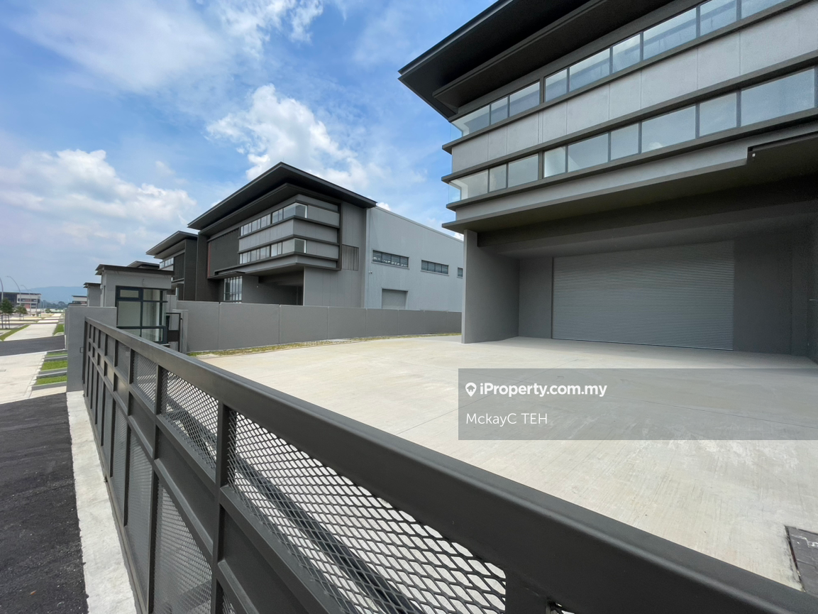 Semi-D Kilang untuk Disewa di Elmina business park, Sungai Buloh oleh MckayC TEH - iProperty.com.my