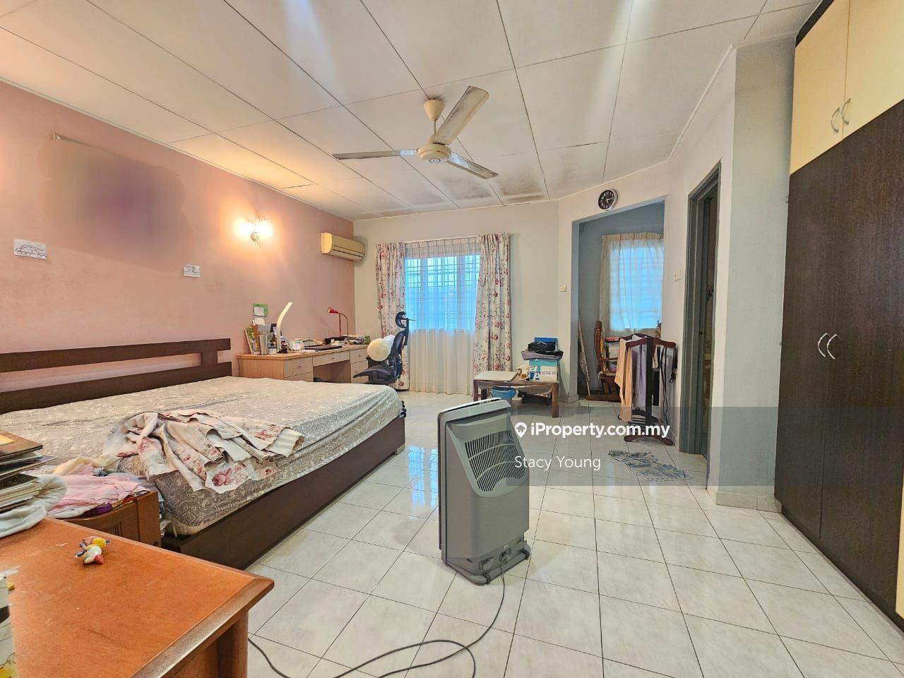 Rumah Berangkai 2 Tingkat untuk Dijual di Taman Seri Taming, Cheras oleh Stacy Young - iProperty.com.my