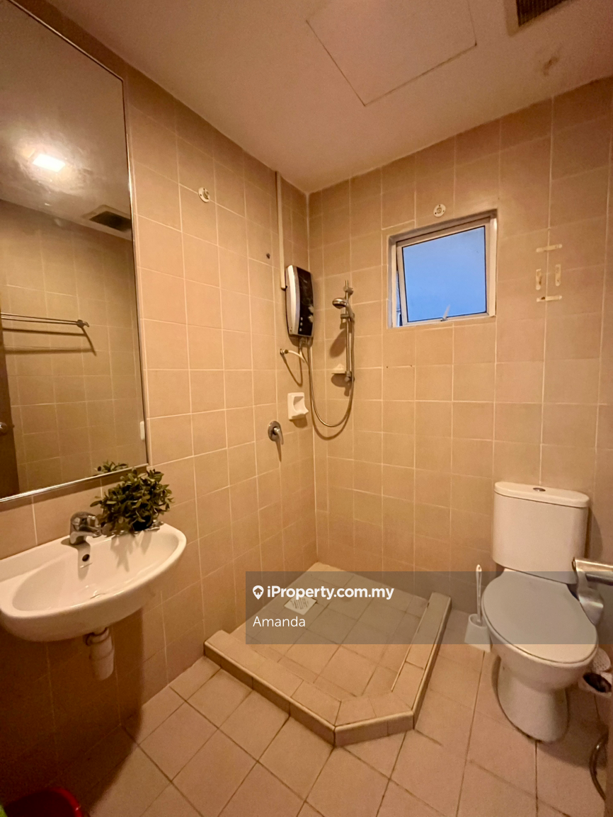 Residensi Servis untuk Disewa di Waldorf Tower oleh Amanda - iProperty.com.my