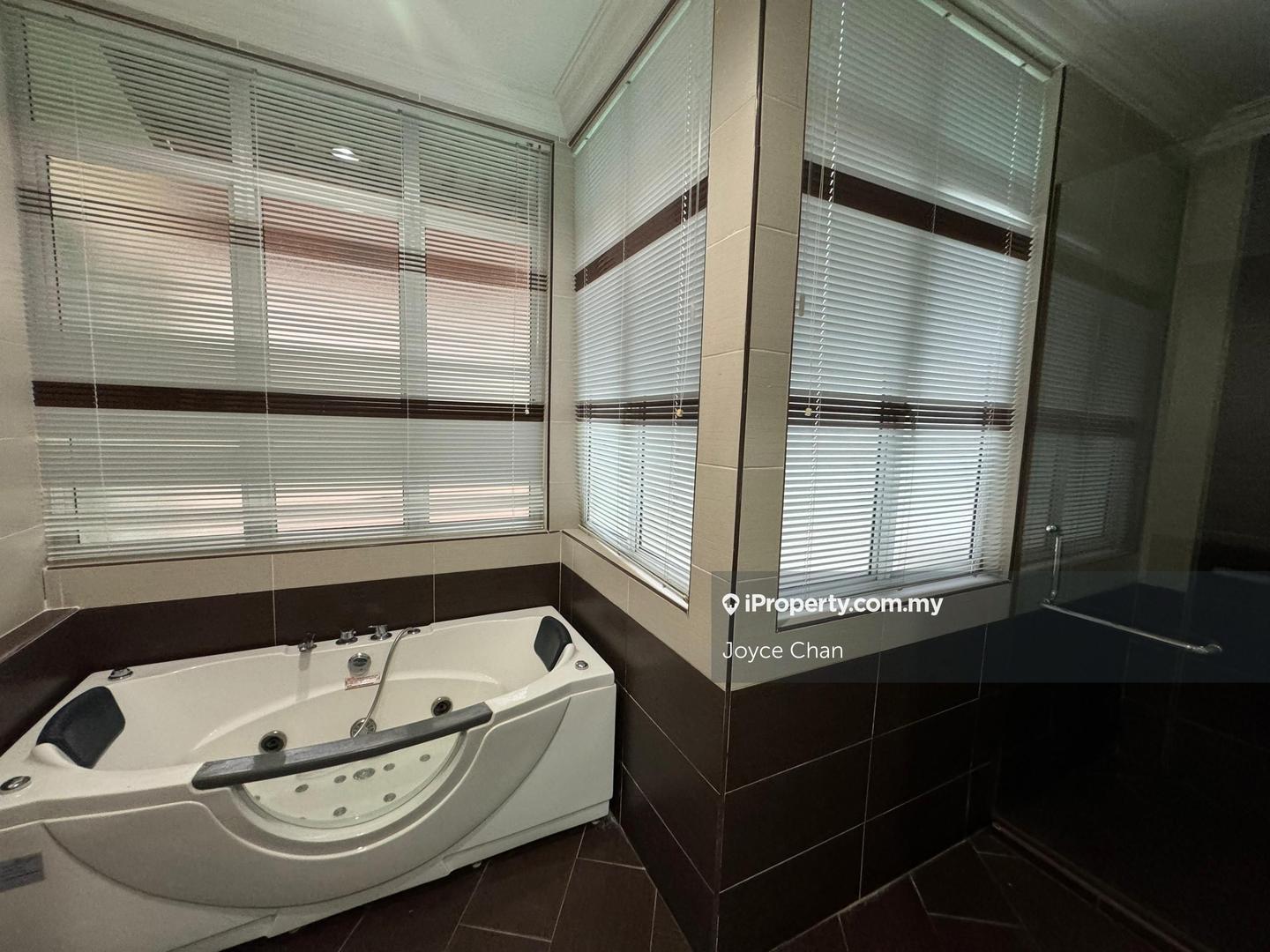 Bungalow House for Rent in Bluwater Estate, Seri Kembangan, Seri Kembangan by Joyce Chan - iProperty.com.my