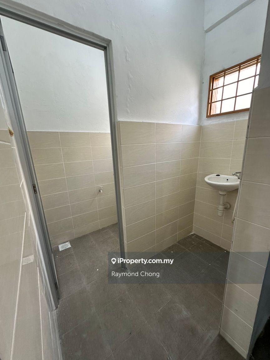 Kilang Teres untuk Dijual di Tpp 5, Tpp 6,, Puchong oleh Raymond Chong - iProperty.com.my