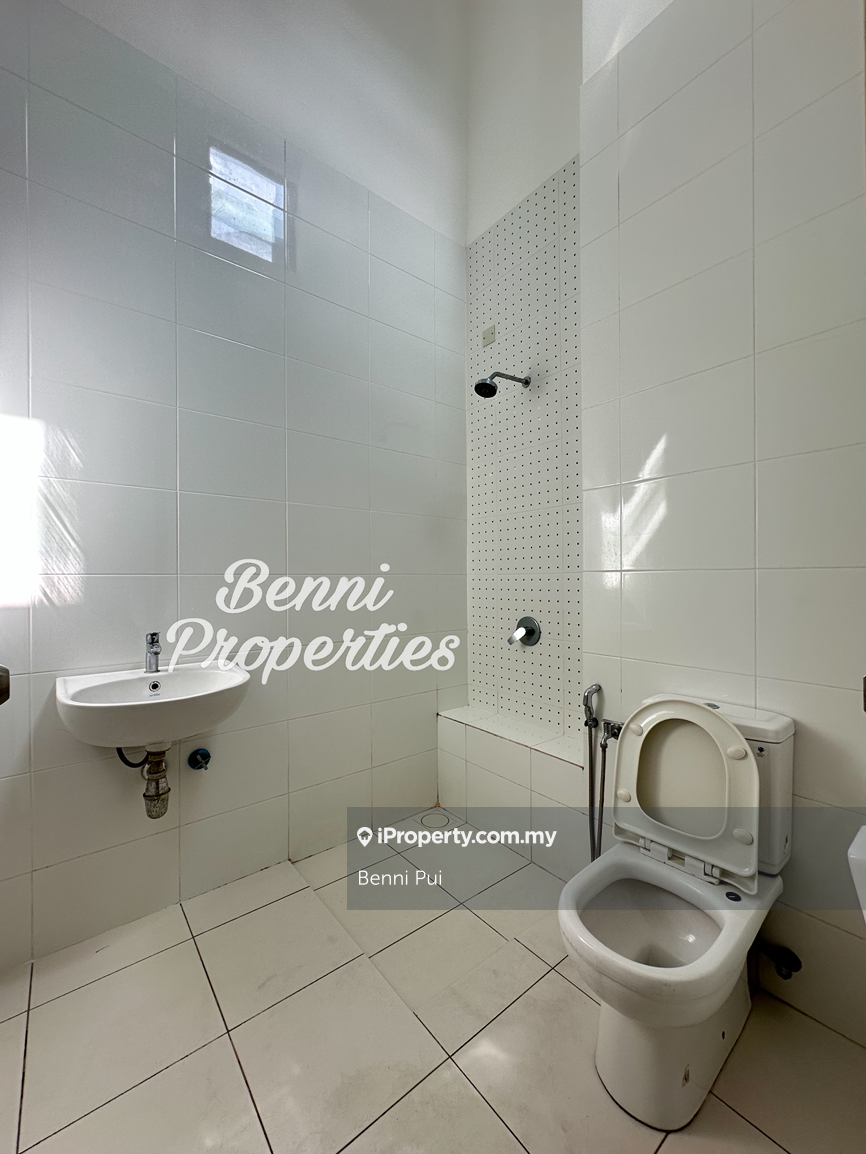 Rumah Berangkai 2 Tingkat untuk Dijual di Eco Majestic, Semenyih oleh Benni Pui - iProperty.com.my