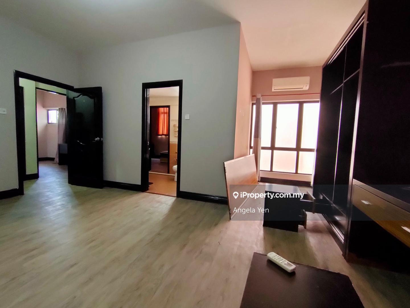 Condominium for Sale in Marina Court Resort Condominium by Angela Yen - iProperty.com.my