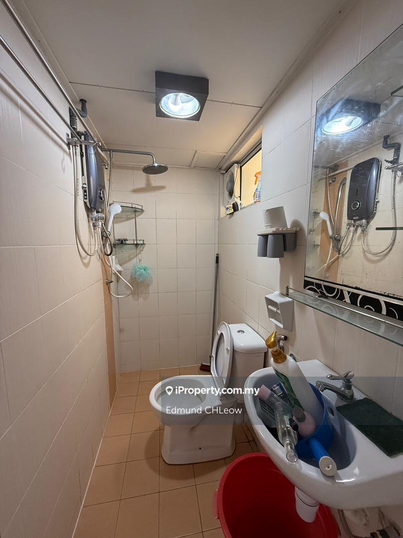 Townhouse for Sale in Taman Amansiara, Rawang by Edmund CHLeow - iProperty.com.my