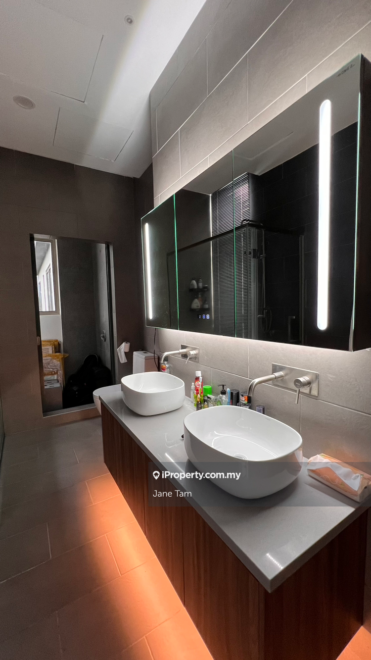 Residensi Servis untuk Dijual di Suria Stonor oleh Jane Tam - iProperty.com.my