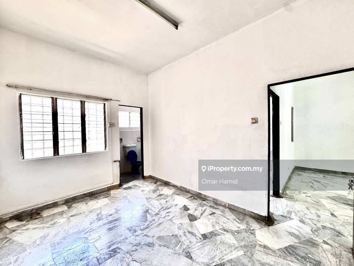 Rumah Berangkai 2 Tingkat untuk Dijual di Taman Bukit Kajang Baru, Kajang oleh Omar Hamid - iProperty.com.my