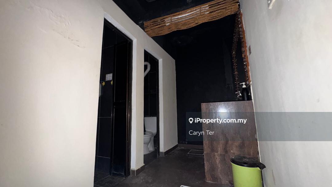 Kedai untuk Disewa di Taman Ungku Tun Aminah, Skudai oleh Caryn Ter - iProperty.com.my