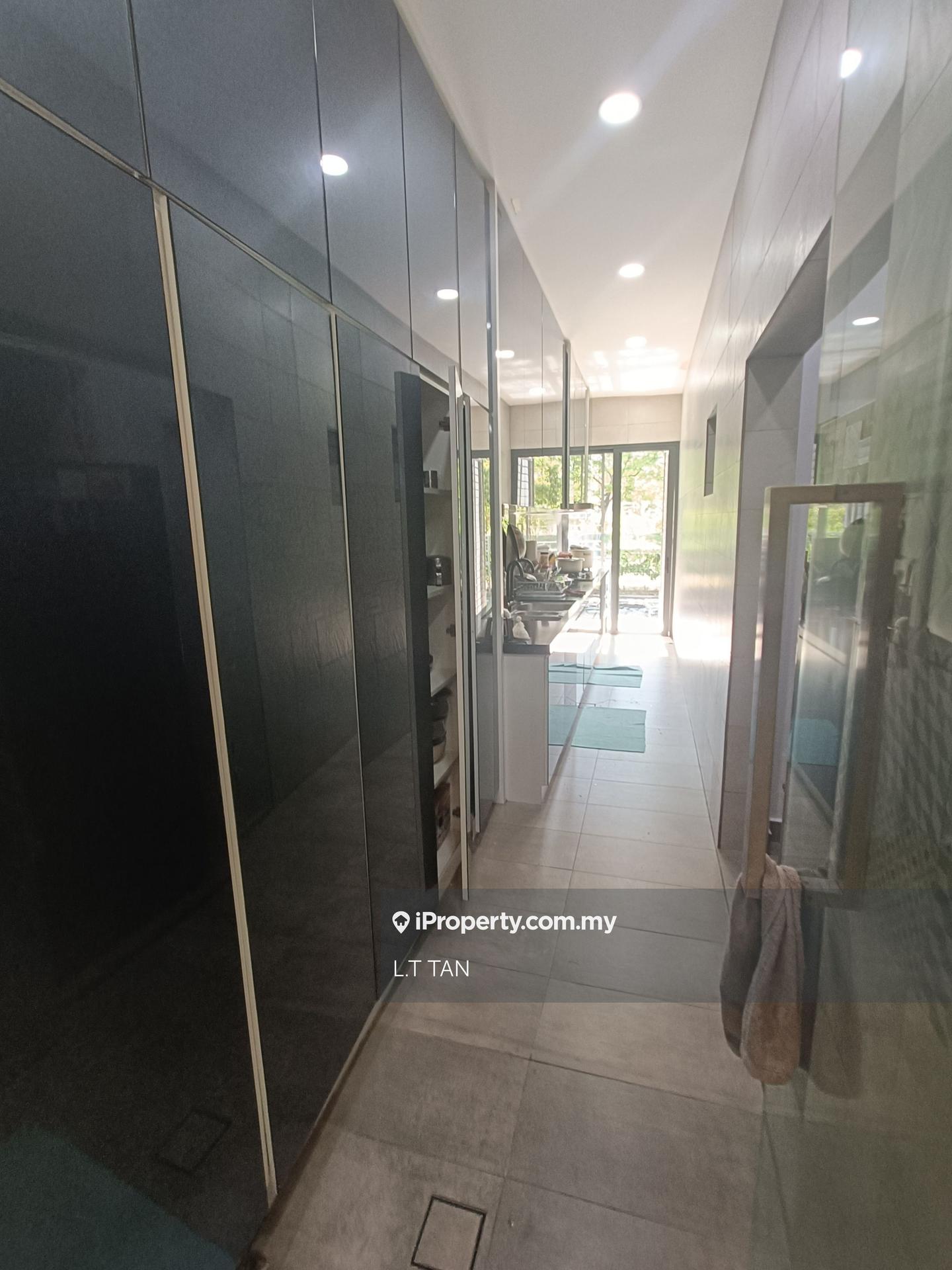 Rumah Berangkai 3 Tingkat untuk Dijual di Taman Tasik Pinggiran, Sungai Besi oleh L.T TAN - iProperty.com.my