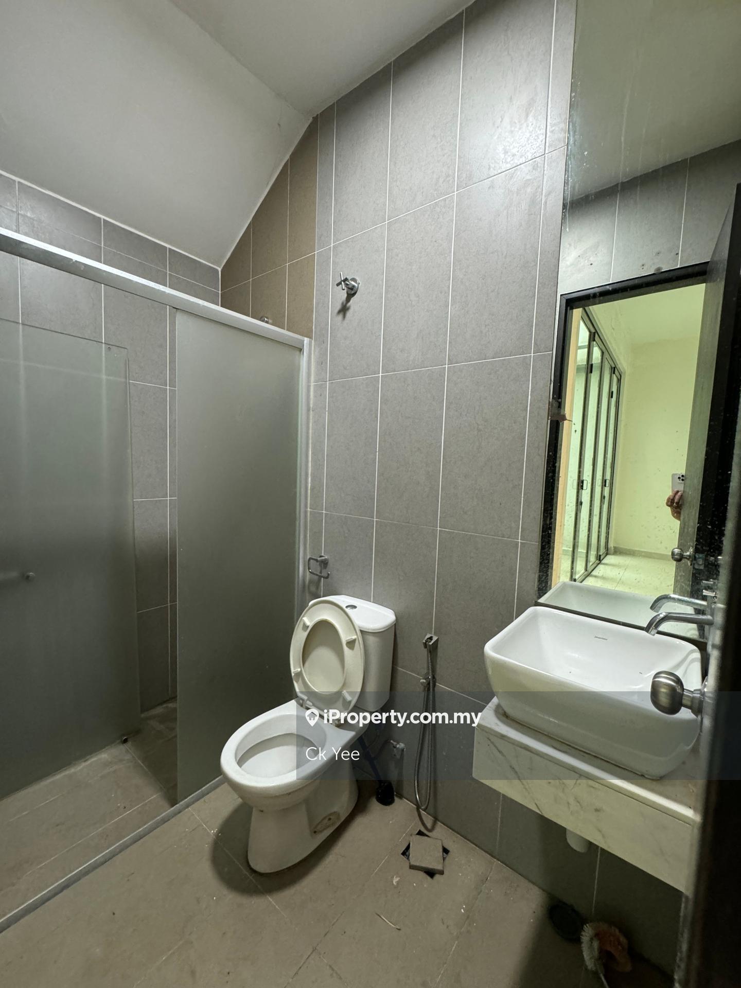 Rumah Berangkai 3 Tingkat untuk Dijual di Seri Jalil, Bukit Jalil oleh Ck Yee - iProperty.com.my