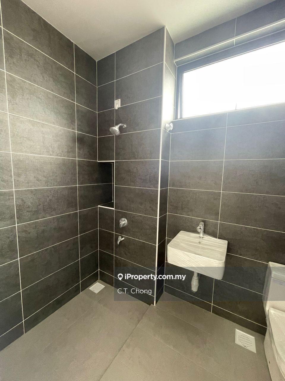 Rumah Berangkai 2 Tingkat untuk Dijual di Taman Austin Duta, Tebrau oleh C.T. Chong - iProperty.com.my