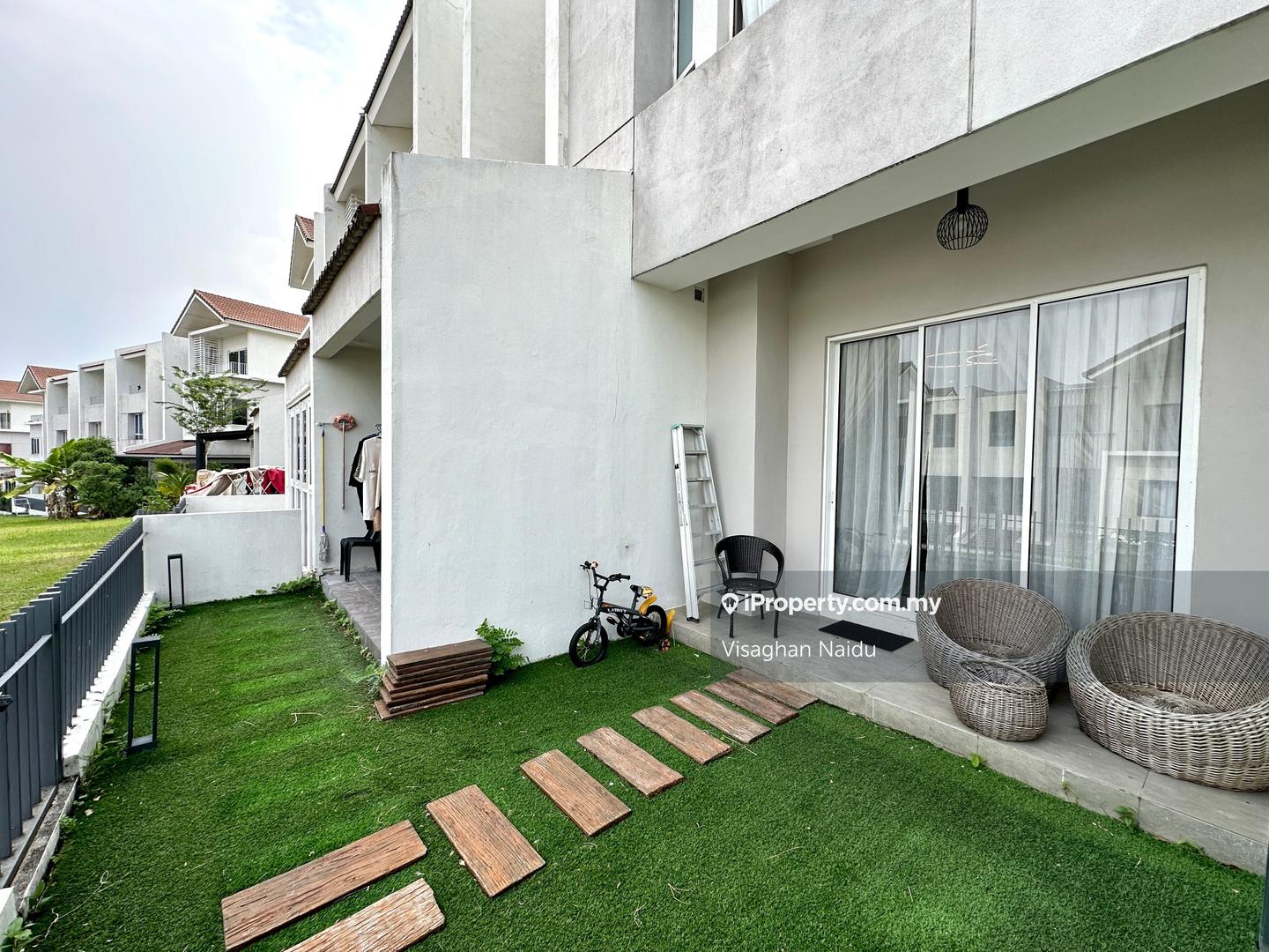 Rumah Berangkai 3 Tingkat untuk Disewa di Tamansari, Rawang oleh Visaghan Naidu - iProperty.com.my