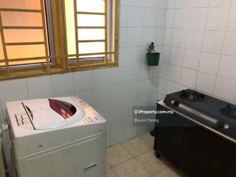 Kondominium untuk Dijual di Platinum Hill PV 6 oleh Bruce Chong - iProperty.com.my