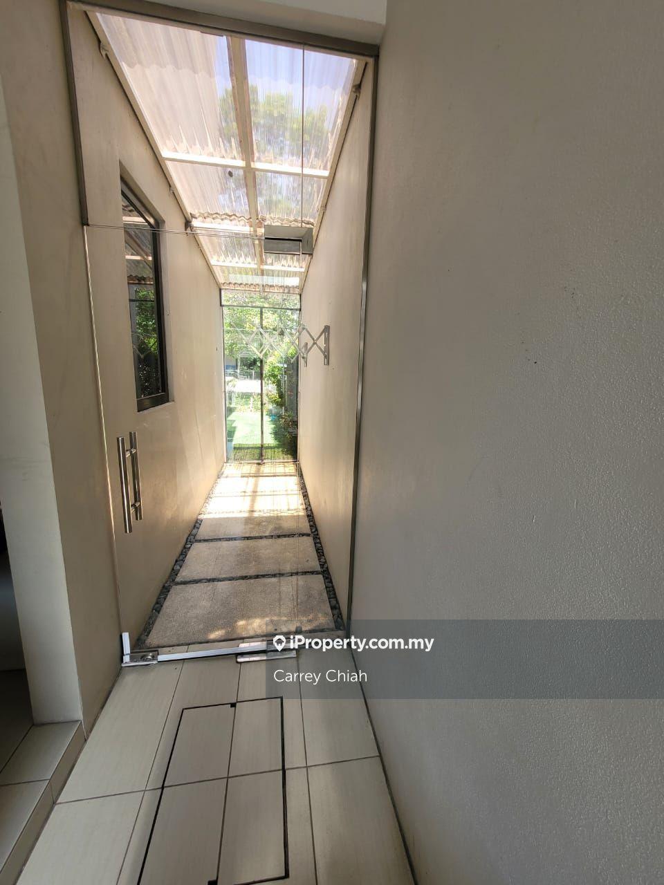 Rumah Berkembar untuk Dijual di Lake Edge, Puchong oleh Carrey Chiah - iProperty.com.my