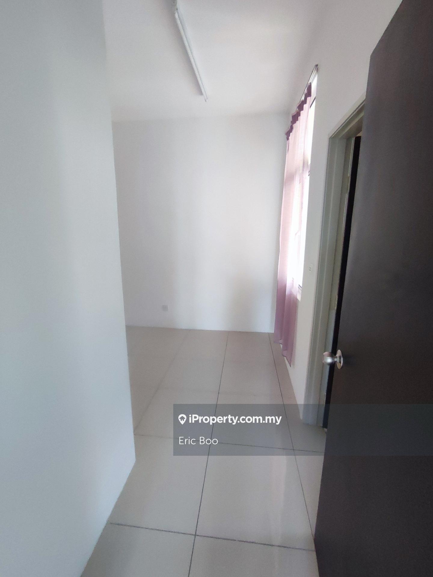 Semi-Detached House for Sale in 2 Storey SemiD Hijauan Hills, Simpang Ampat by Eric Boo - iProperty.com.my