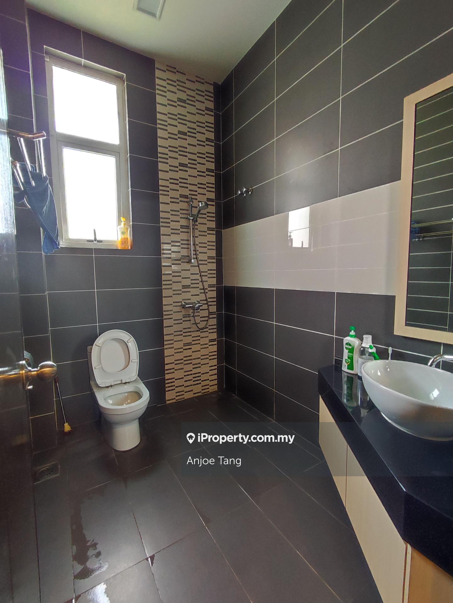 Banglo untuk Dijual di Sri Suria, Bukit Rimau, Shah Alam oleh Anjoe Tang - iProperty.com.my