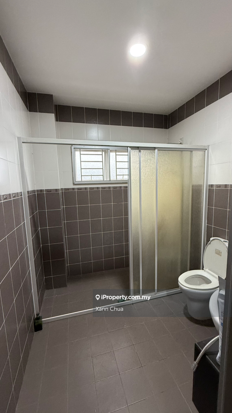 Rumah Teres untuk Dijual di Taman Alam Putra, Seri Kembangan oleh Xann Chua - iProperty.com.my