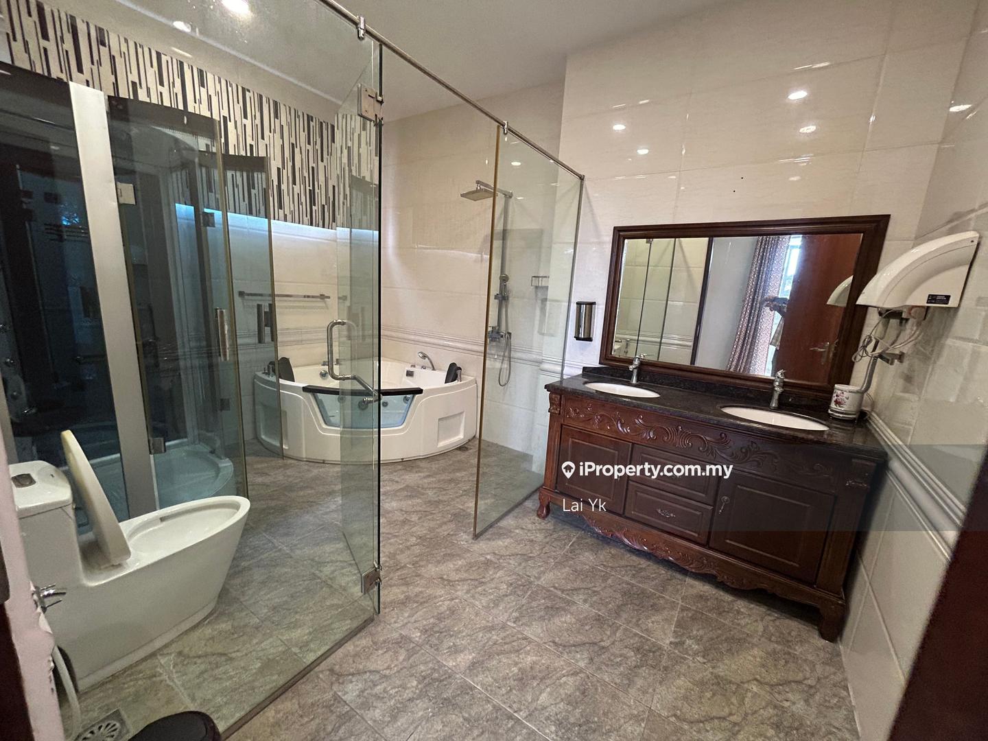 Bungalow House for Sale in Subang Heights, Subang Jaya by Lai Yk - iProperty.com.my