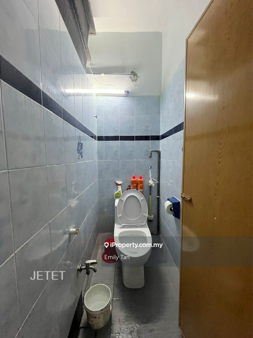 2-storey Terraced House for Sale in Port Klang (Pelabuhan Klang), Selangor by Emily Tan - iProperty.com.my