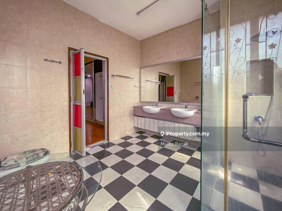 Bungalow House for Sale in Aman Perdana, Klang by Muizz Razak - iProperty.com.my