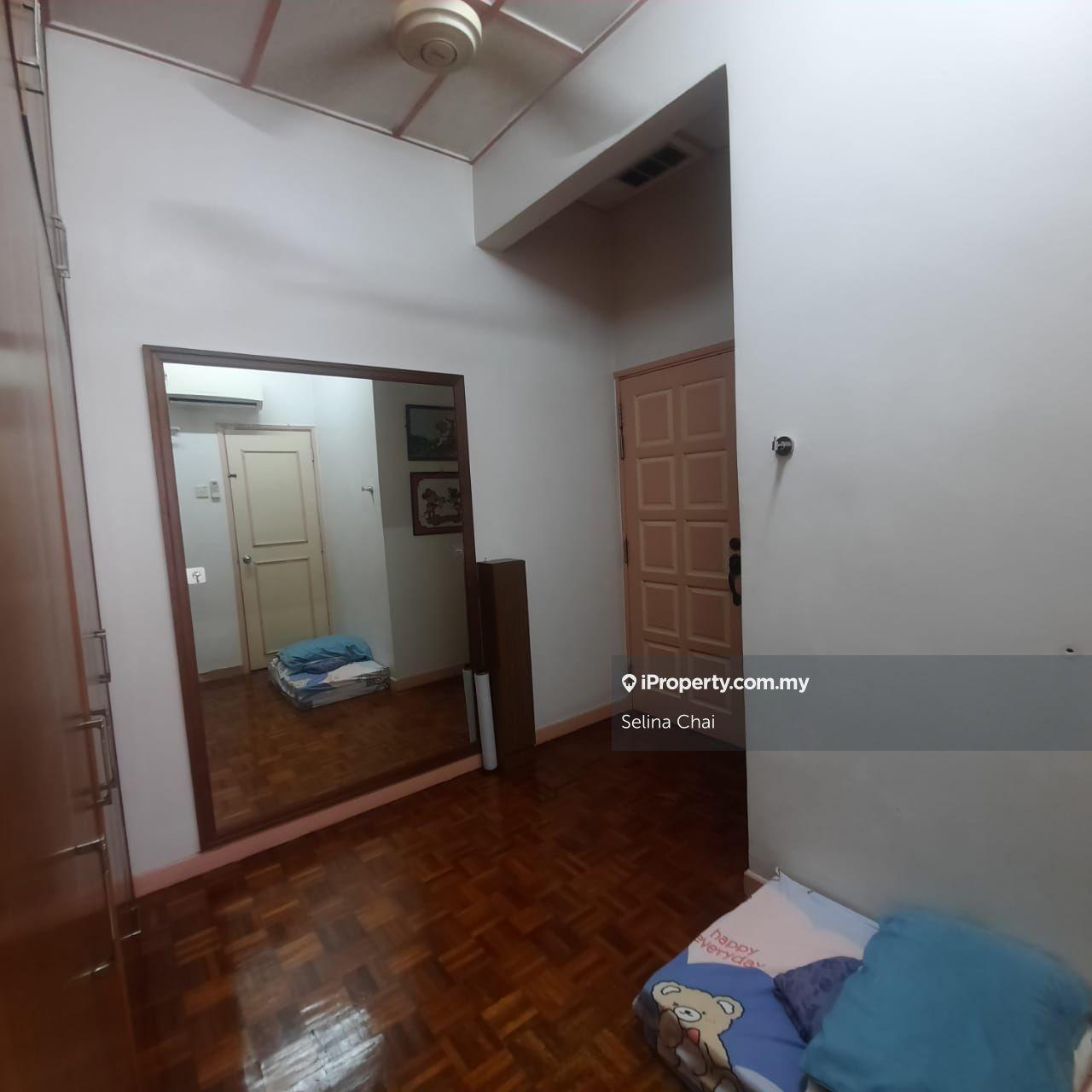 Rumah Berangkai 2 Tingkat untuk Dijual di Usj 13, Subang Jaya oleh Selina Chai - iProperty.com.my