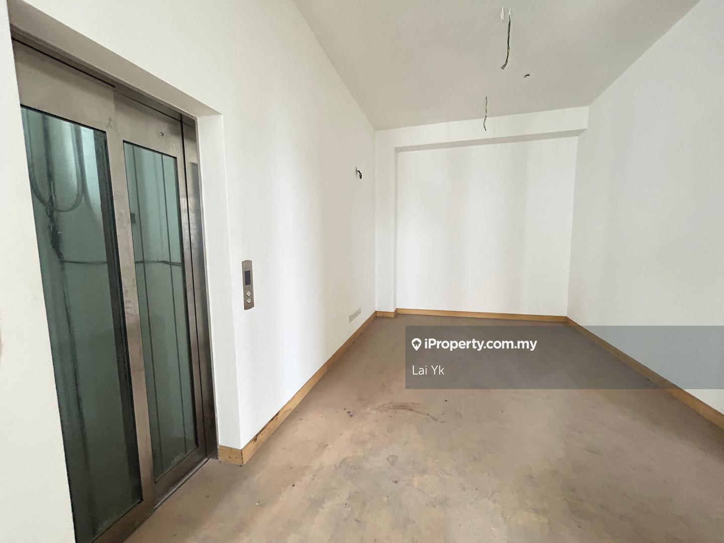 Rumah Berkembar untuk Dijual di Putra Heights, Subang Jaya oleh Lai Yk - iProperty.com.my