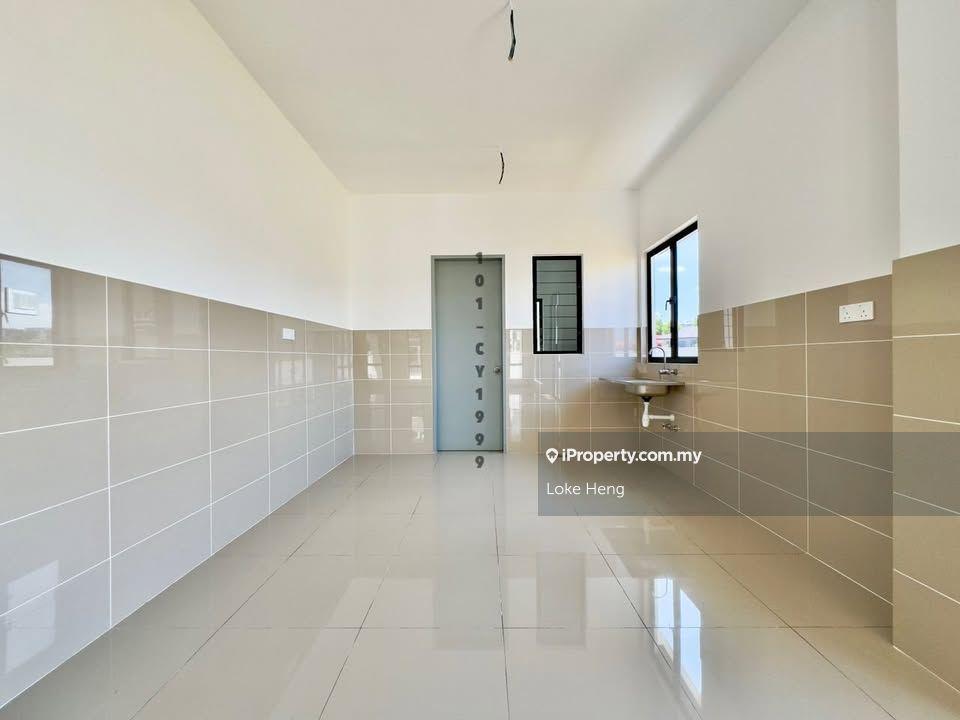 Semi-Detached House for Sale in Setia Utama, Setia Alam by Loke Heng - iProperty.com.my