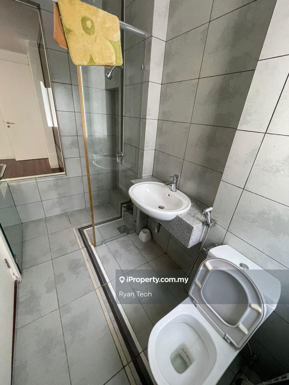 Rumah Berkembar untuk Dijual di The Rafflesia, Damansara Perdana oleh Ryan Teoh - iProperty.com.my