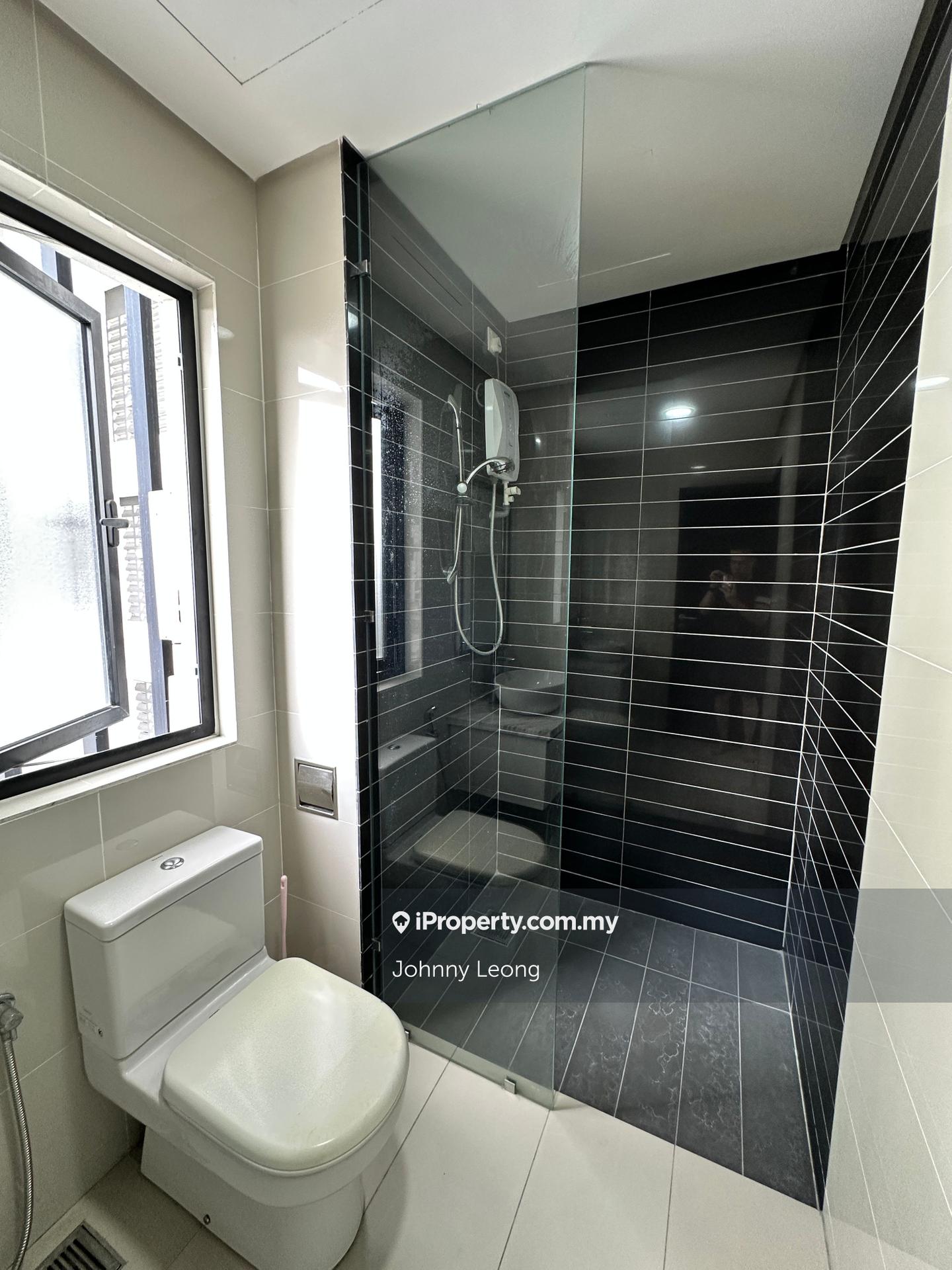 Service Residence for Sale in Centrus Soho by Johnny Leong - iProperty.com.my