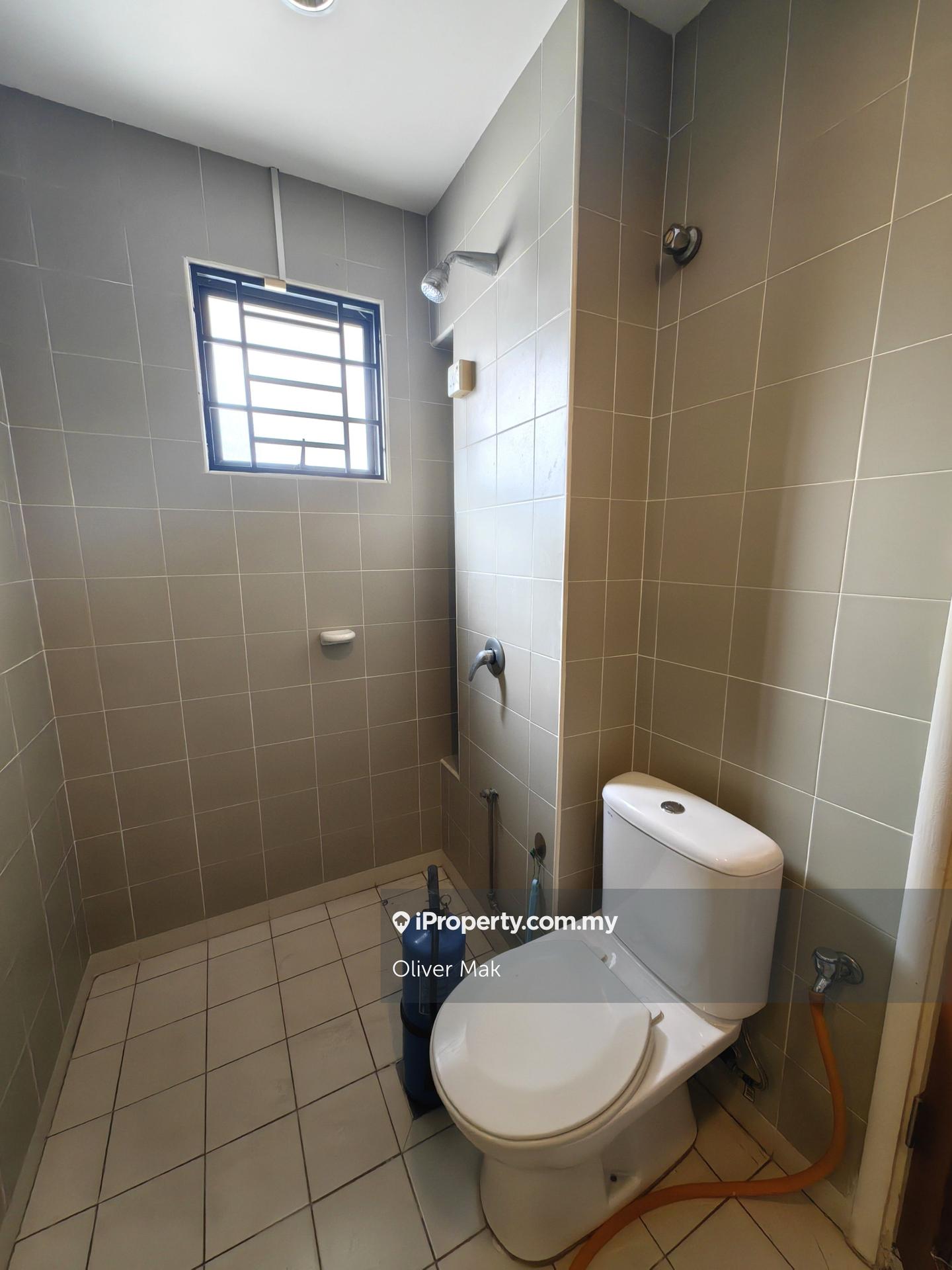 Rumah Teres untuk Dijual di Taman Esplanad, Bukit Jalil oleh Oliver Mak - iProperty.com.my