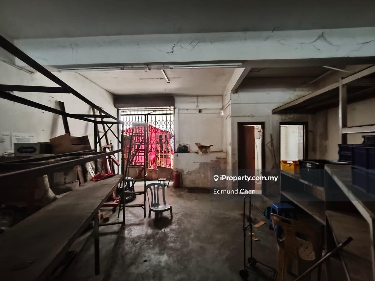 Kedai untuk Dijual di Bandar Puchong Utama, Puchong oleh Edmund Chan - iProperty.com.my