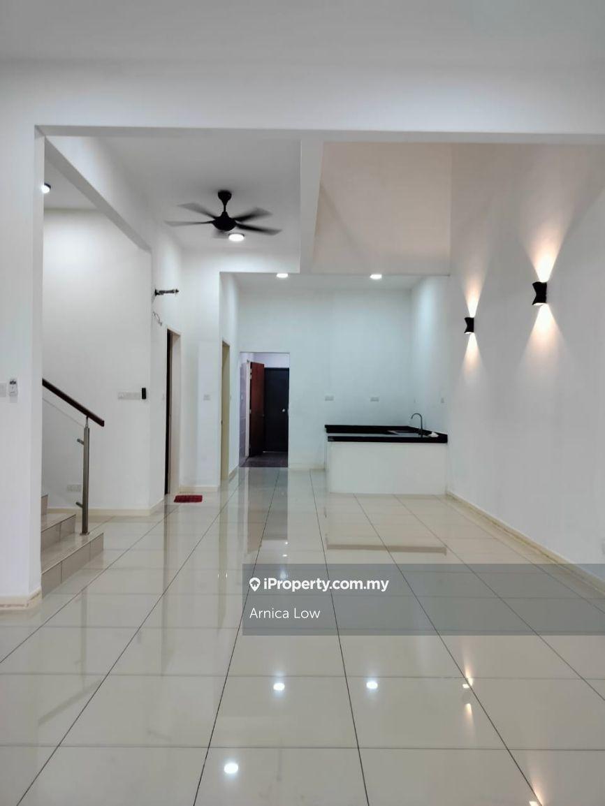 3-storey Terraced House for Sale in 16 Sierra, Puchong by Arnica Low - iProperty.com.my