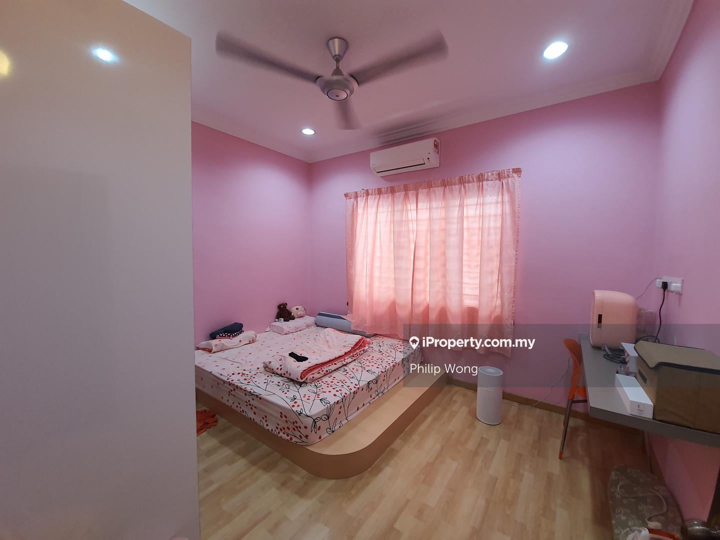 Rumah Berangkai 2 Tingkat untuk Dijual di Taman Prima Tropika, Seri Kembangan oleh Philip Wong - iProperty.com.my