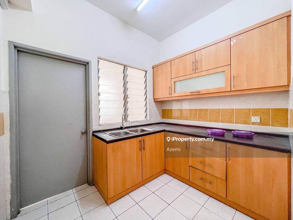 Pangsapuri untuk Dijual di Prima Tiara 1 oleh Azemi - iProperty.com.my