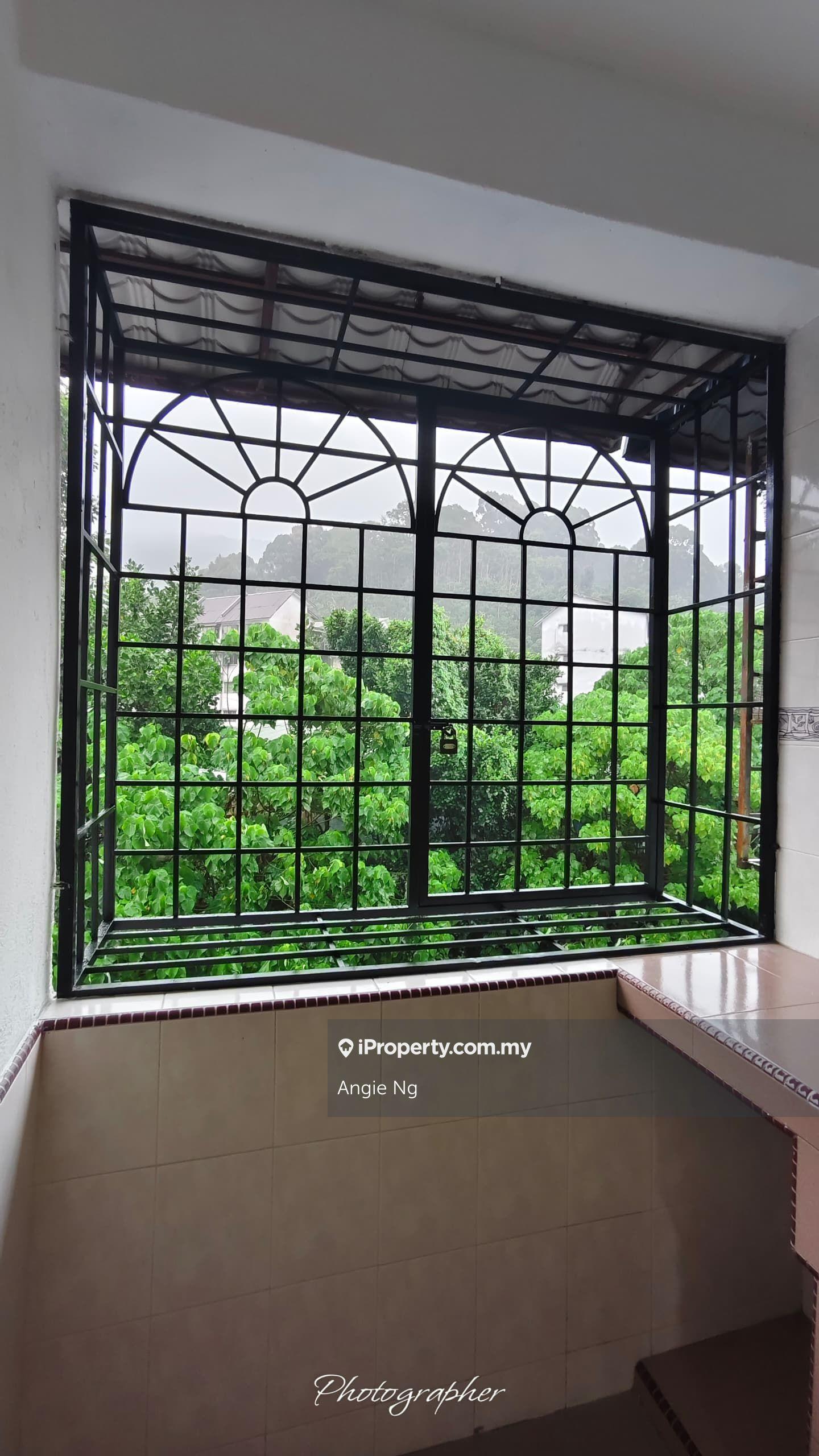 Flat for Sale in Taman Setia Rawang Flat by Angie Ng - iProperty.com.my