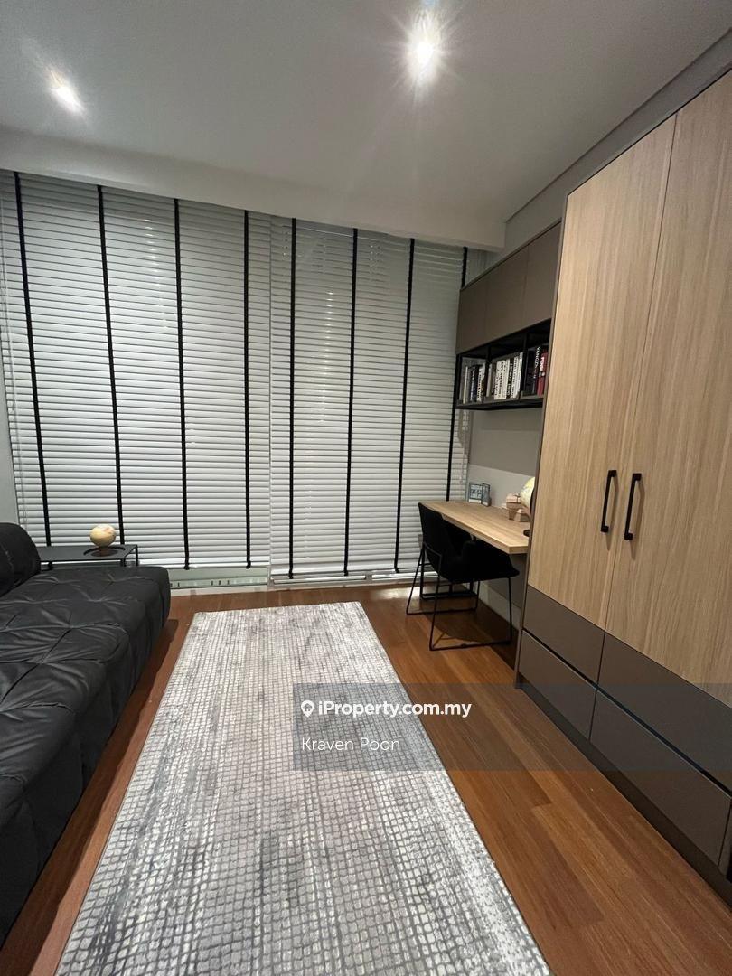 Rumah Bandar untuk Dijual di East Residence KLGCC Resort, Bukit Kiara, Bandar Sri Damansara oleh Kraven Poon - iProperty.com.my